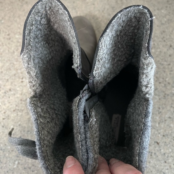 Patrizia Women’s Dawna Grey Multi Faux Leather Boot Size 41 US 10 - Picture 7 of 11